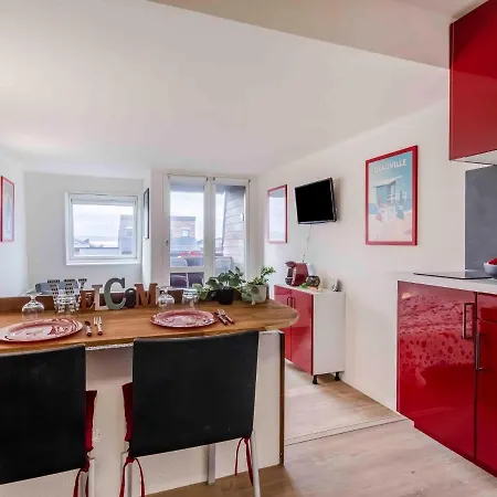 Apartment Les Marinas-14 By Interhome
