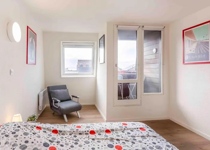 Les Marinas-14 By Interhome *